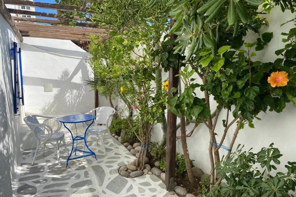 Pigeon House Ornos Beach Mykonos Town Exterior photo
